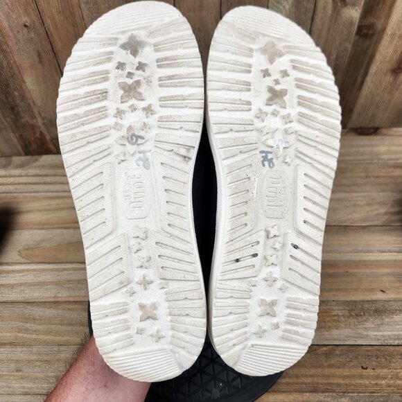 Hey Dude Wally Spring Breaker Pool Party Mens size 9 Casual Slip On Loafer Shoes - Picture 6 of 8